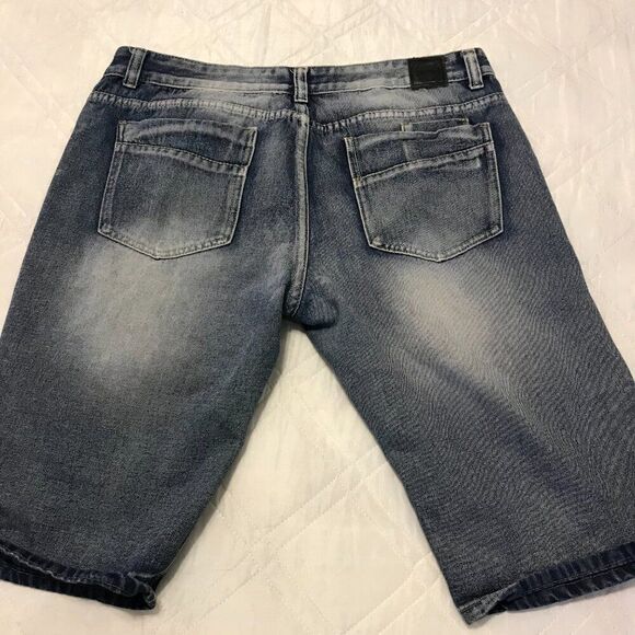 Trillnation distressed blue jean shorts size 36 - Picture 6 of 6